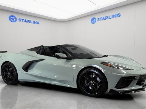 Used 2024 Chevrolet Corvette Stingray Convertible w/ Z51 Performance Package RWD image 12