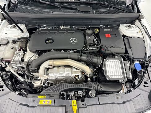 New 2026 Mercedes-Benz GLB 250 image 27