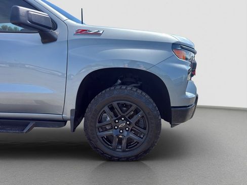 Used 2023 Chevrolet Silverado 1500 Custom Trail Boss AWD/4WD image 21