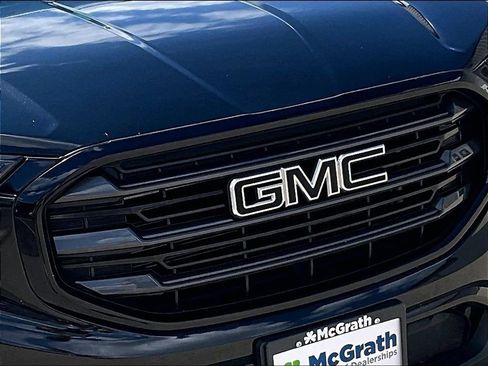 Used 2019 GMC Terrain SLT w/ GMC Pro Grade Package AWD/4WD image 35