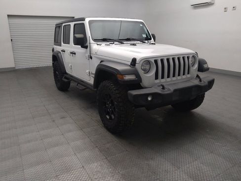Used 2018 Jeep Wrangler Unlimited Sport S AWD/4WD image 13