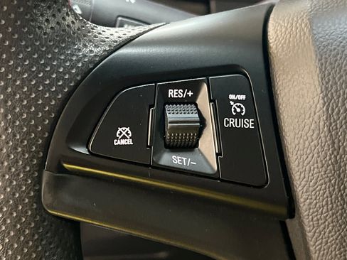 Used 2021 Chevrolet Trax LT image 29