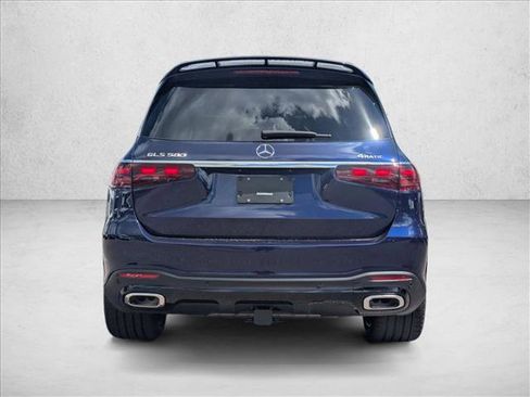 New 2026 Mercedes-Benz GLS 580 4MATIC image 7