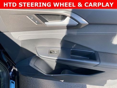 New 2025 Volkswagen Taos SE image 43