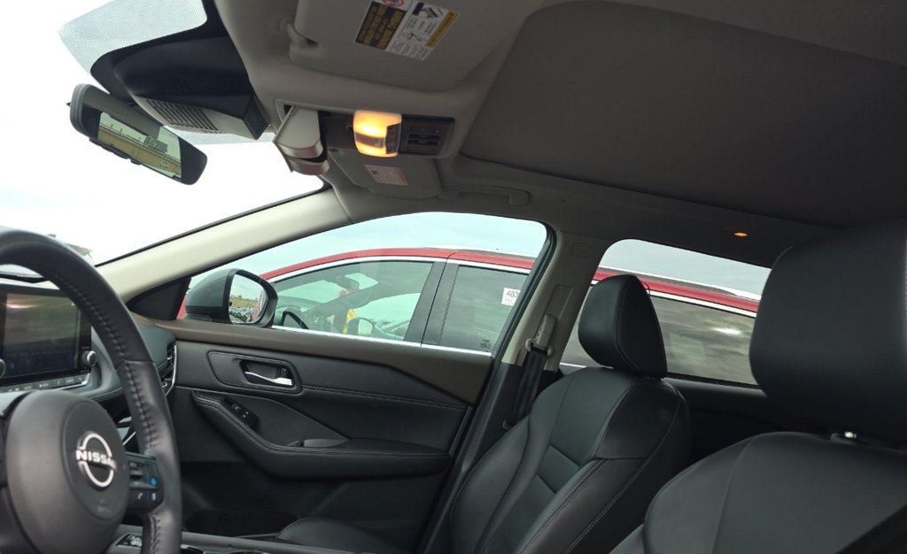 Used 2023 Nissan Rogue SL FWD image 9