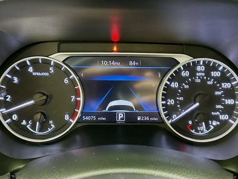 Used 2024 Nissan Sentra SV FWD image 17