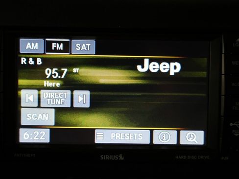 Used 2016 Jeep Wrangler Sport image 19