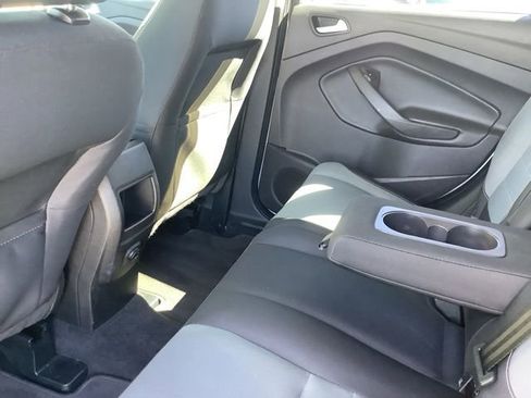 Used 2015 Ford Escape SE image 22