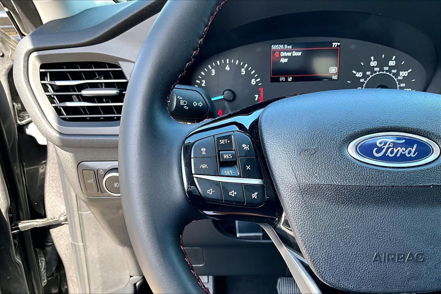 Certified 2022 Ford Escape SEL w/ SEL Stealth AWD Package image 24