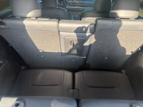 Used 2024 Mitsubishi Outlander SE AWD/4WD image 27