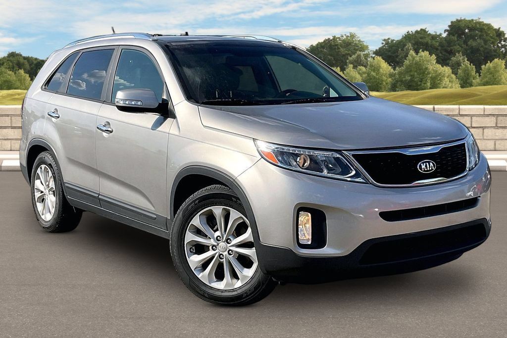 Used 2014 Kia Sorento EX w/ EX V6 Touring Package FWD image 2