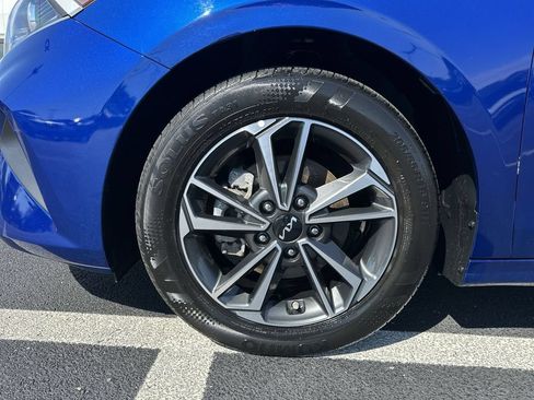 Used 2024 Kia Forte LXS FWD image 16
