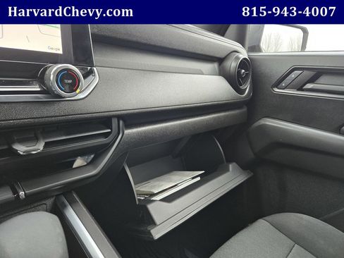 Used 2024 Chevrolet Colorado Trail Boss image 12