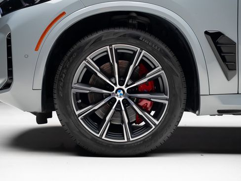 Used 2024 BMW X5 sDrive40i w/ M Sport Package RWD image 21
