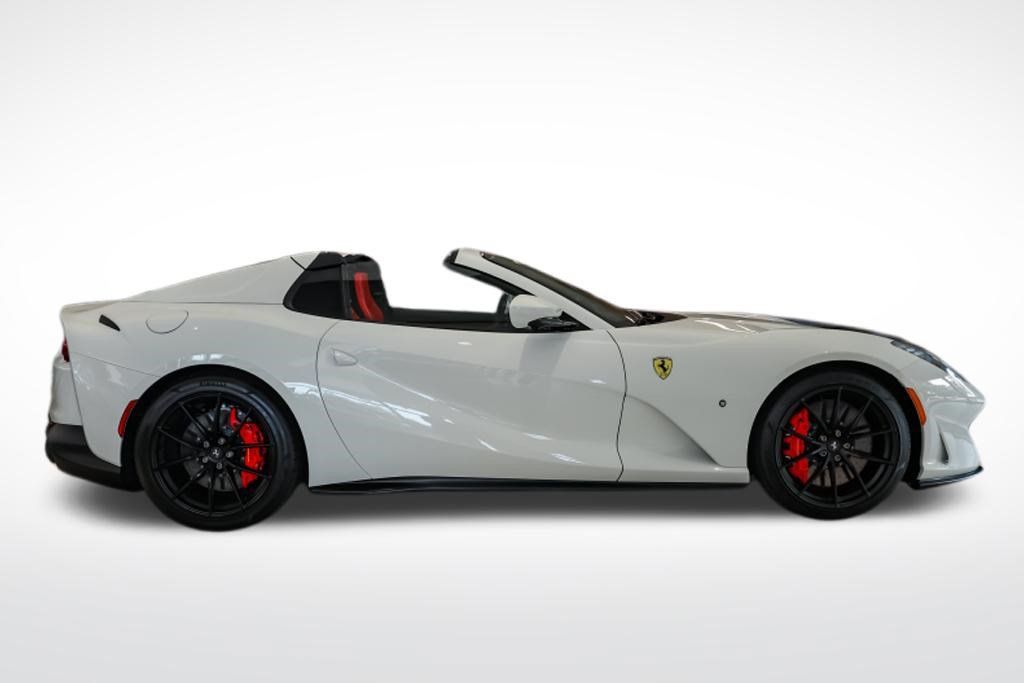 Used 2021 Ferrari 812 GTS RWD image 6