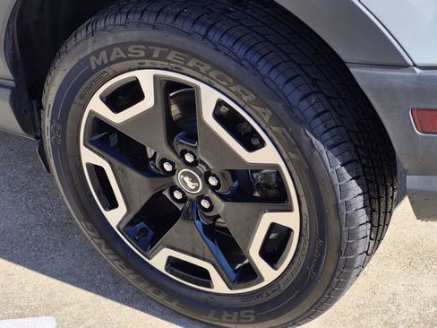 Used 2022 Ford Bronco Sport Outer Banks image 7