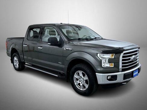 Used 2015 Ford F150 XLT w/ Equipment Group 302A Luxury image 3