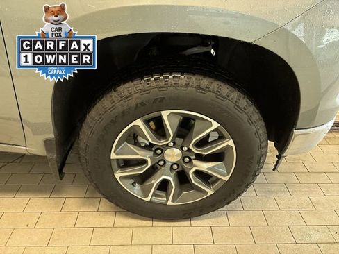 Used 2025 Chevrolet Silverado 1500 LT image 17