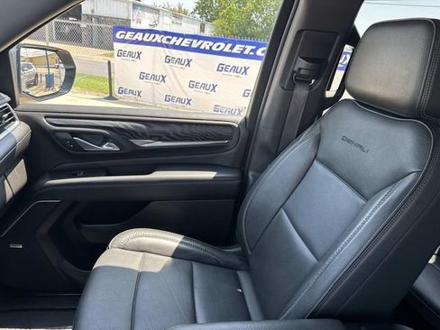 Used 2024 GMC Yukon Denali RWD image 33