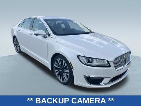 Used 2018 Lincoln MKZ Select w/ Select Plus Package AWD/4WD image 3