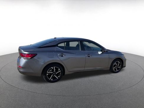 Used 2025 Nissan Sentra SV image 15