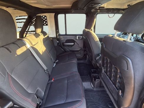 Used 2021 Jeep Wrangler Unlimited Rubicon AWD/4WD image 18
