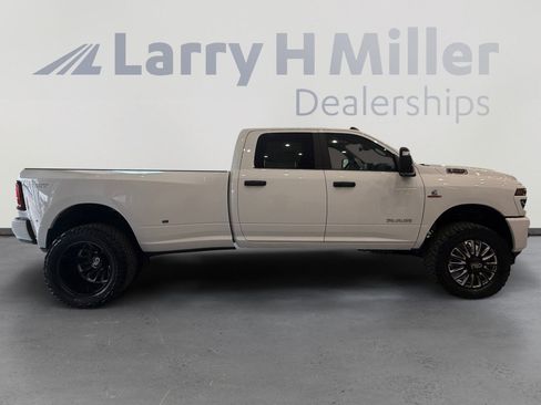 New 2026 RAM 3500 Big Horn AWD/4WD image 6