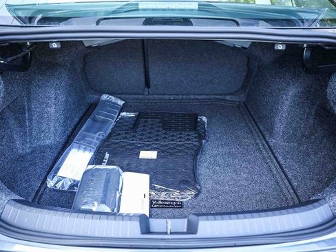 New 2026 Volkswagen Jetta SE image 18