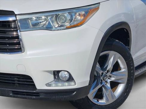 Used 2016 Toyota Highlander Limited Platinum image 4