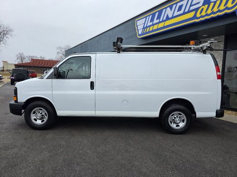 Used 2017 Chevrolet Express 2500 2500 Cargo image 6