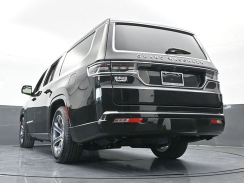 Used 2024 Jeep Grand Wagoneer L Base image 72