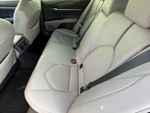Certified 2022 Toyota Camry XLE image 29