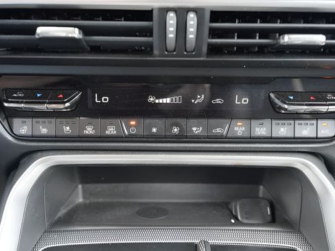 Used 2024 MAZDA CX-90 Plug-In Hybrid w/ Premium Plus AWD/4WD image 39