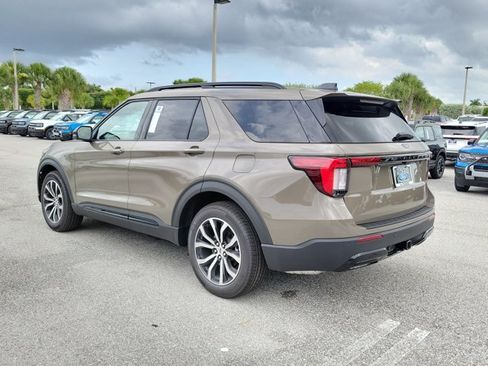 New 2026 Ford Explorer ST-Line w/ Premium Package RWD image 7
