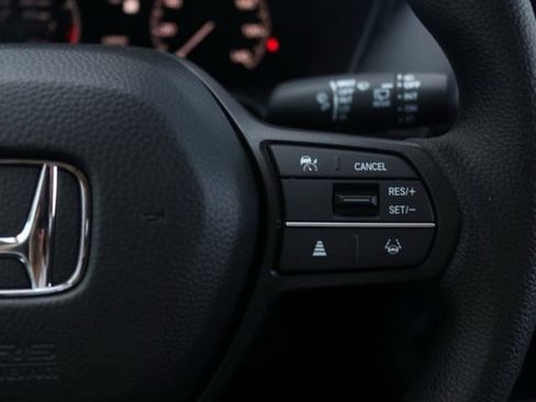 New 2026 Honda HR-V LX image 15