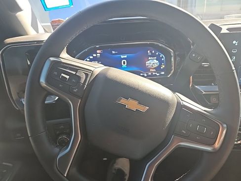 Used 2024 Chevrolet Silverado 1500 LT image 7