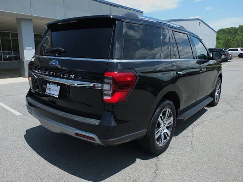 Used 2024 Ford Expedition Limited RWD image 3
