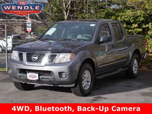 Used 2016 Nissan Frontier SV image 1