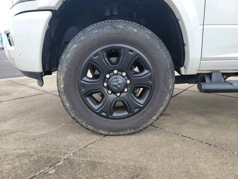 Used 2017 RAM 2500 Laramie w/ Sport Appearance Group image 20