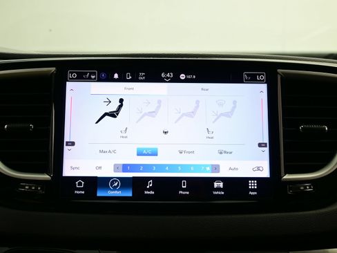 Used 2022 Chrysler Pacifica Touring-L FWD image 19