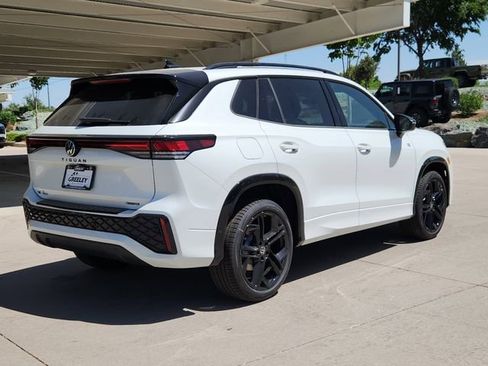 New 2026 Volkswagen Tiguan SE R-Line AWD/4WD image 3