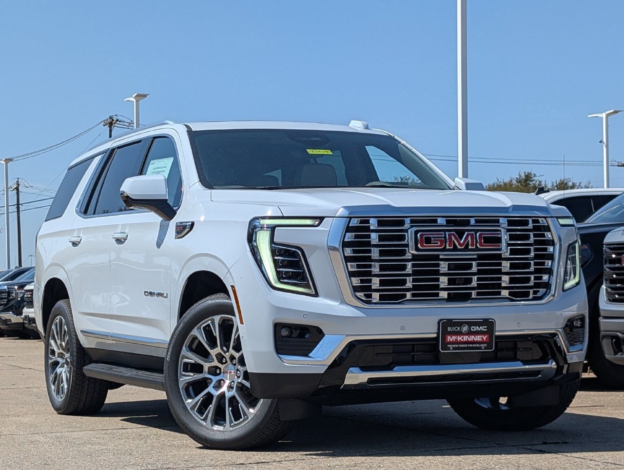 New 2027 GMC Yukon Denali w/ Advanced Technology Package AWD/4WD image 2