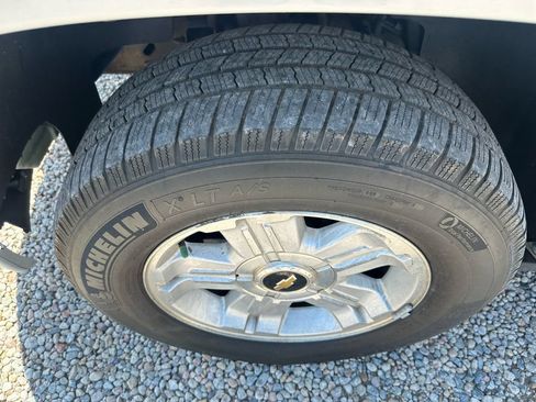 Used 2012 Chevrolet Avalanche LT w/ Suspension Package, Off-Road AWD/4WD image 39