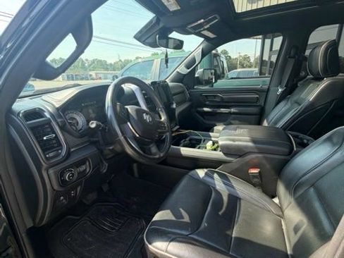 Used 2021 RAM 1500 Limited w/ Body Color Bumper Group AWD/4WD image 5