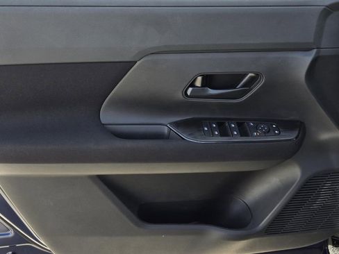 New 2026 Nissan Kicks S image 17