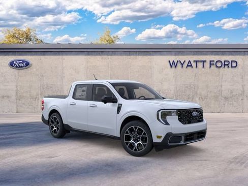 New 2026 Ford Maverick Lariat w/ 4K Tow Package AWD/4WD image 8