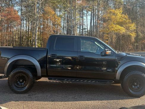 Used 2011 Ford F150 Raptor w/ Raptor Luxury Pkg image 9