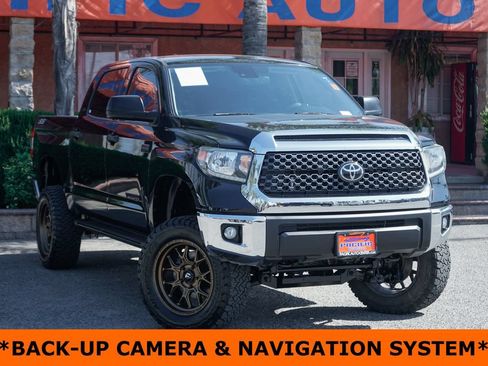 Used 2020 Toyota Tundra SR5 w/ SR5 Upgrade Package AWD/4WD image 2