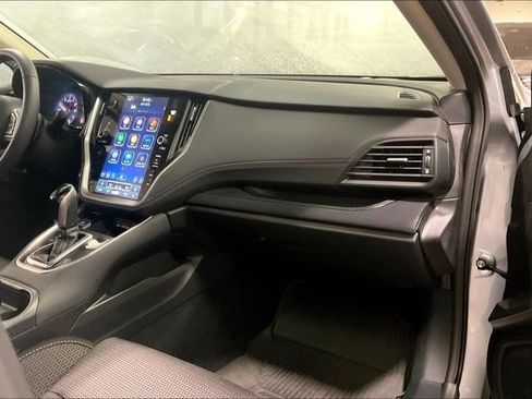 Used 2025 Subaru Outback Premium image 16