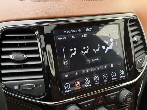 Used 2019 Jeep Grand Cherokee Summit w/ Platinum Series Group image 14